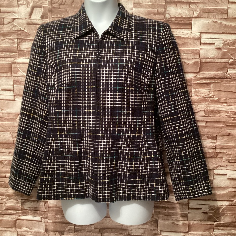 Sag Harbor Chic Plaid Blazer16